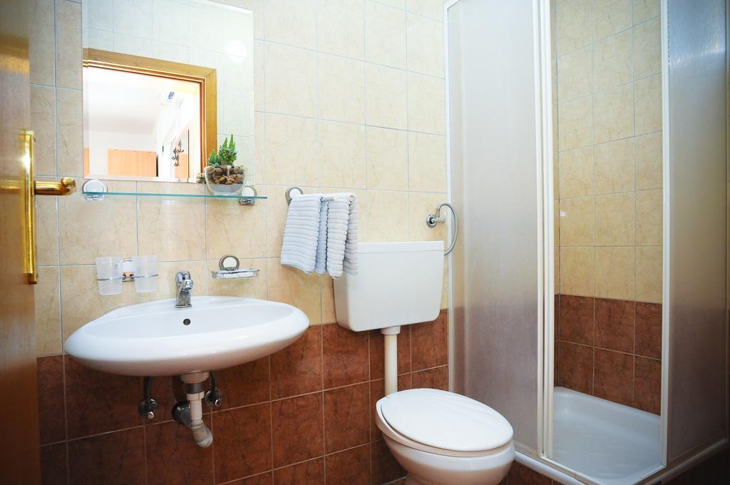 Budva Inn Guest House الغرفة الصورة