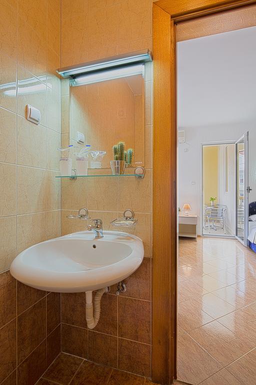 Budva Inn Guest House المظهر الخارجي الصورة